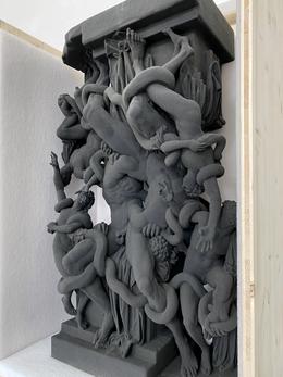 Christian Holze, 2022, Laokoon Reverse, Quarzsand, Kunstharz, 3-D-Druck, 100 x 60 x 40 cm